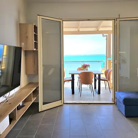 Apartmán Hill With Sea View In - Happy *