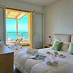 Appartement Hill With Sea View In - Happy