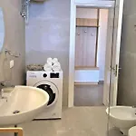 Appartement Hill With Sea View In - Happy