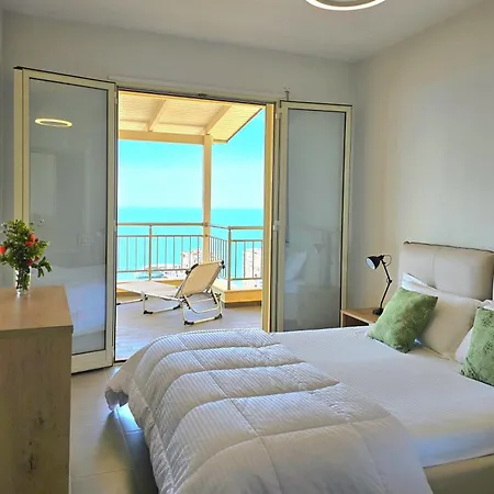 Apartment Hill With Sea View In - Happy *